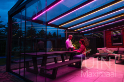 Lichtszene Gumax® Lighting System mit Glasschiebewänden